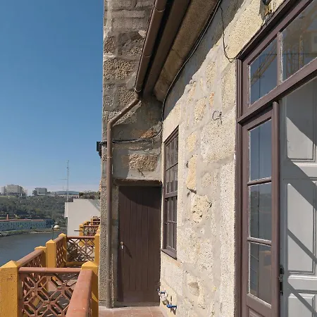 Feels Like Bairro Ignez River View Apartment